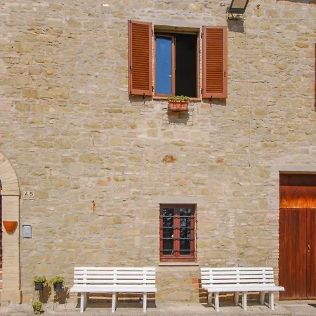 Lovely Home In Villa Torre Di Cingoli-3